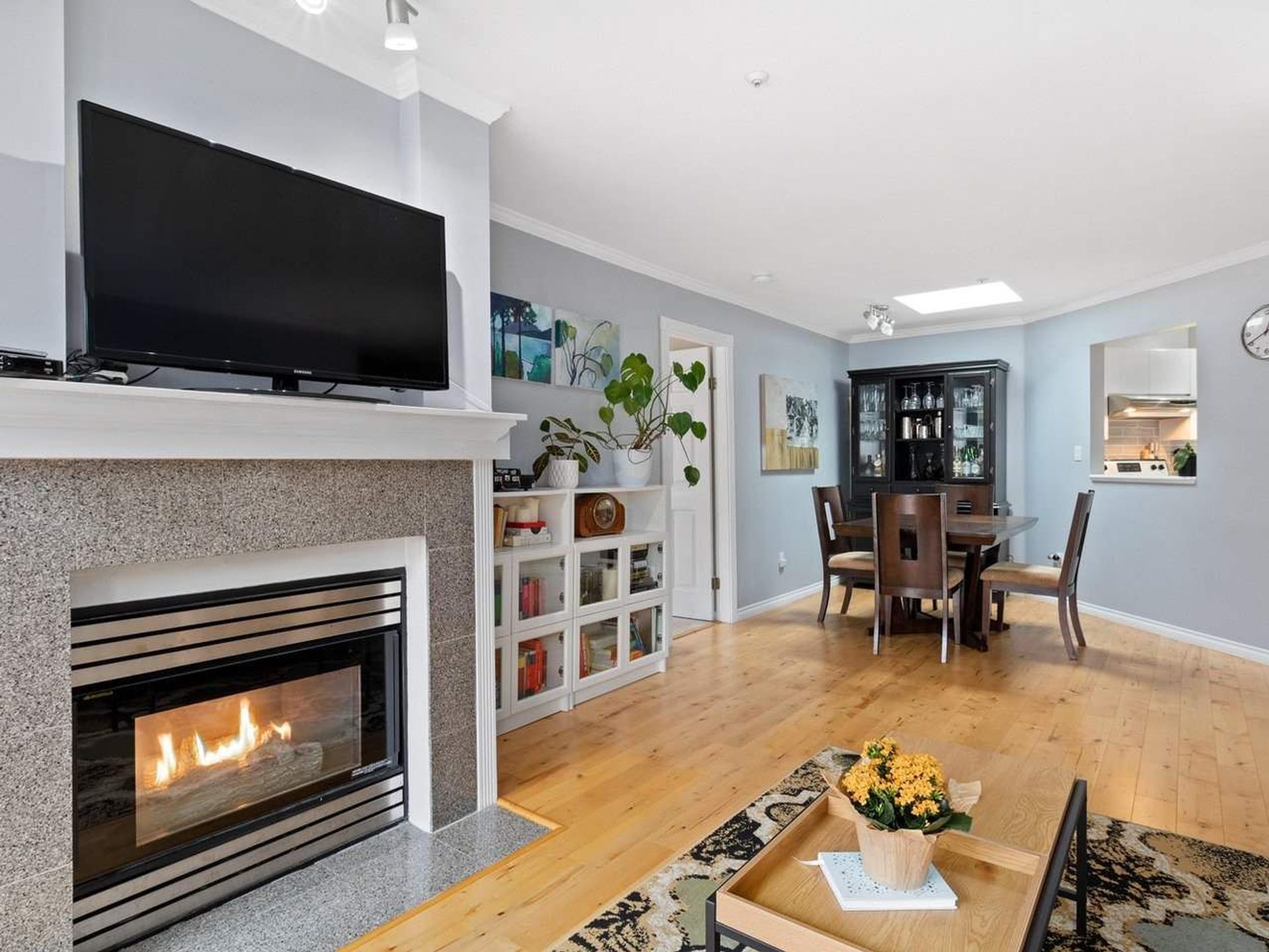 303 - 10678 138a Street, Whalley, North Surrey