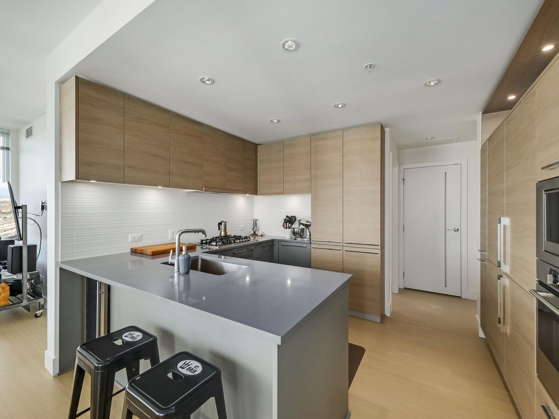 1605 - 7388 Kingsway Kitchen  at 1605 - 7388 Kingsway, Edmonds BE, Burnaby East 1605 - 7388 Kingsway Kitchen  at 1605 - 7388 Kingsway, Edmonds BE, Burnaby East