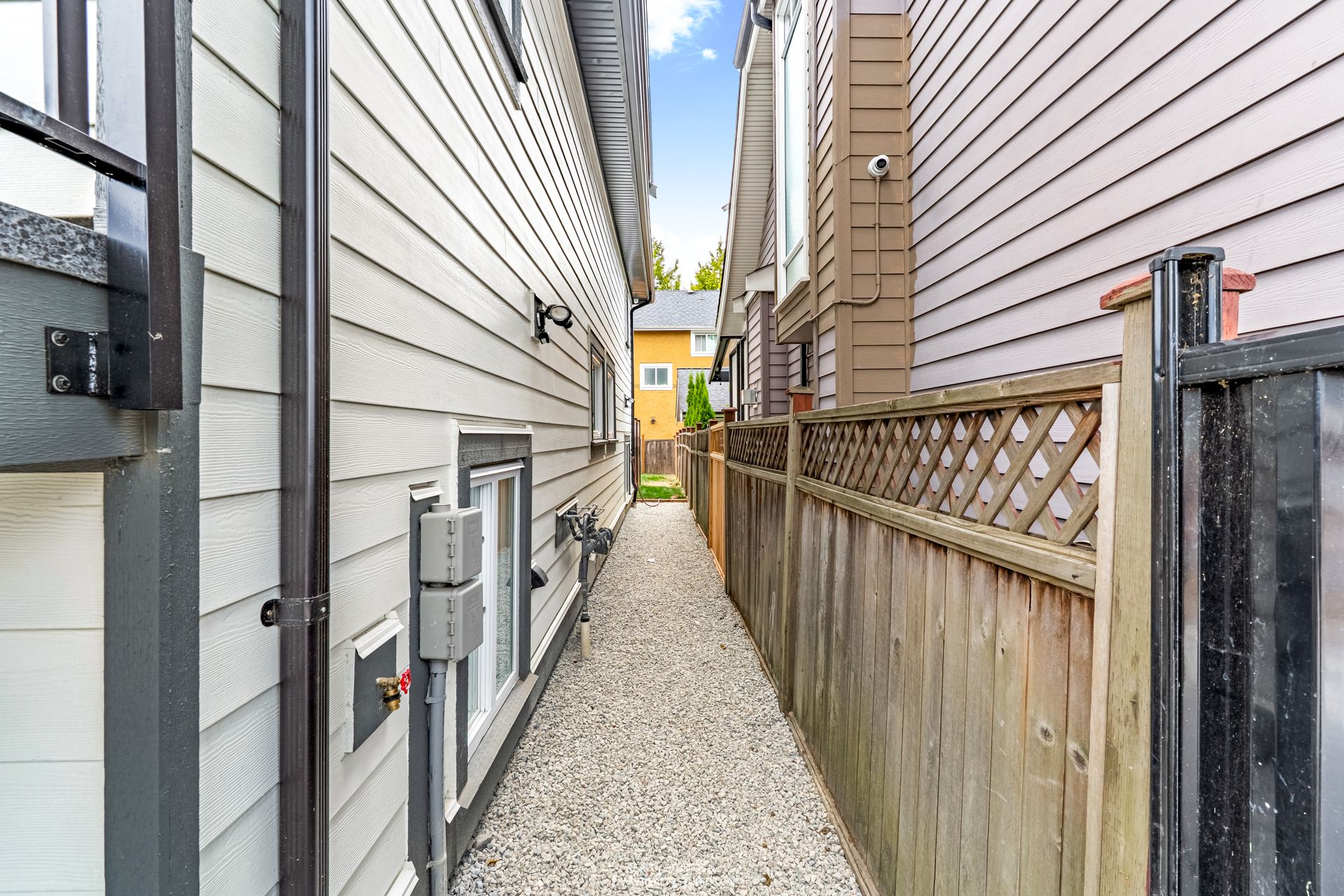 Entry to private garden at 1 - 5221 Clarendon Street, Collingwood VE, Vancouver East Entry to private garden at 1 - 5221 Clarendon Street, Collingwood VE, Vancouver East