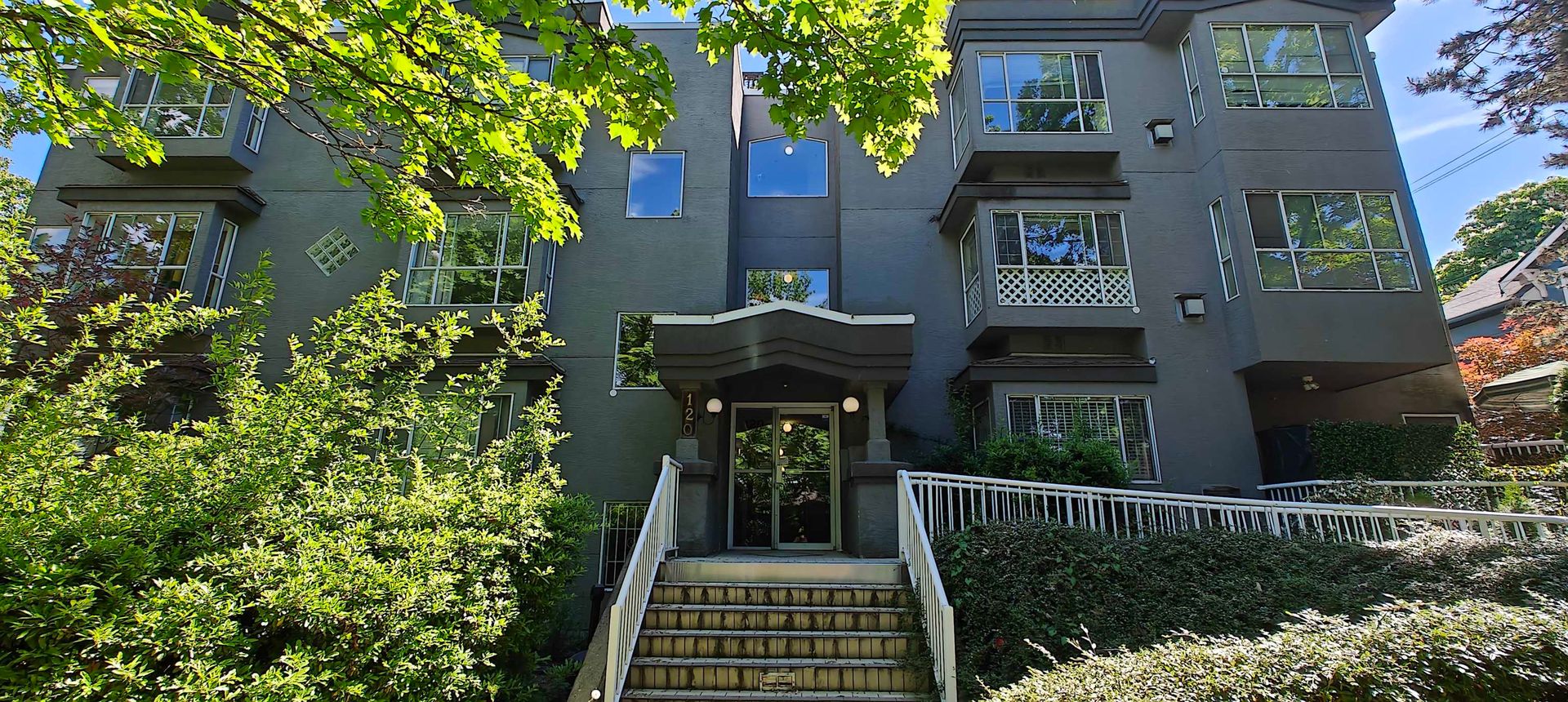 Photo of 302 - 120 Garden Drive, Hastings, Vancouver East