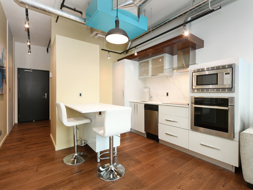 Kitchen and Island at 723 - 1029 View Street, Downtown Harris Green, Victoria Kitchen and Island at 723 - 1029 View Street, Downtown Harris Green, Victoria