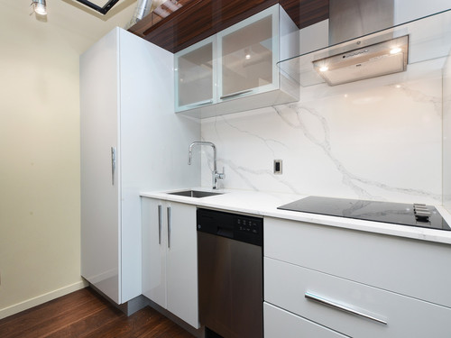 Kitchen at 723 - 1029 View Street, Downtown Harris Green, Victoria Kitchen at 723 - 1029 View Street, Downtown Harris Green, Victoria