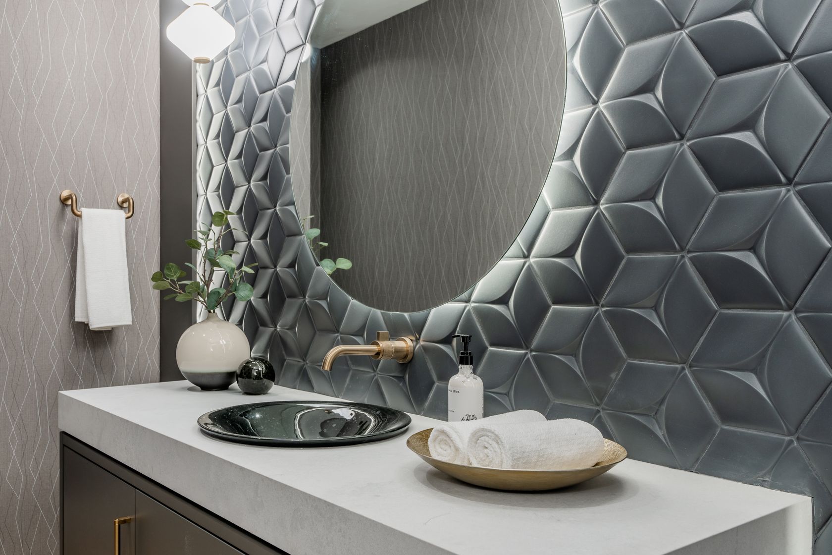 at 510 Roslyn Boulevard, Dollarton, North Vancouver