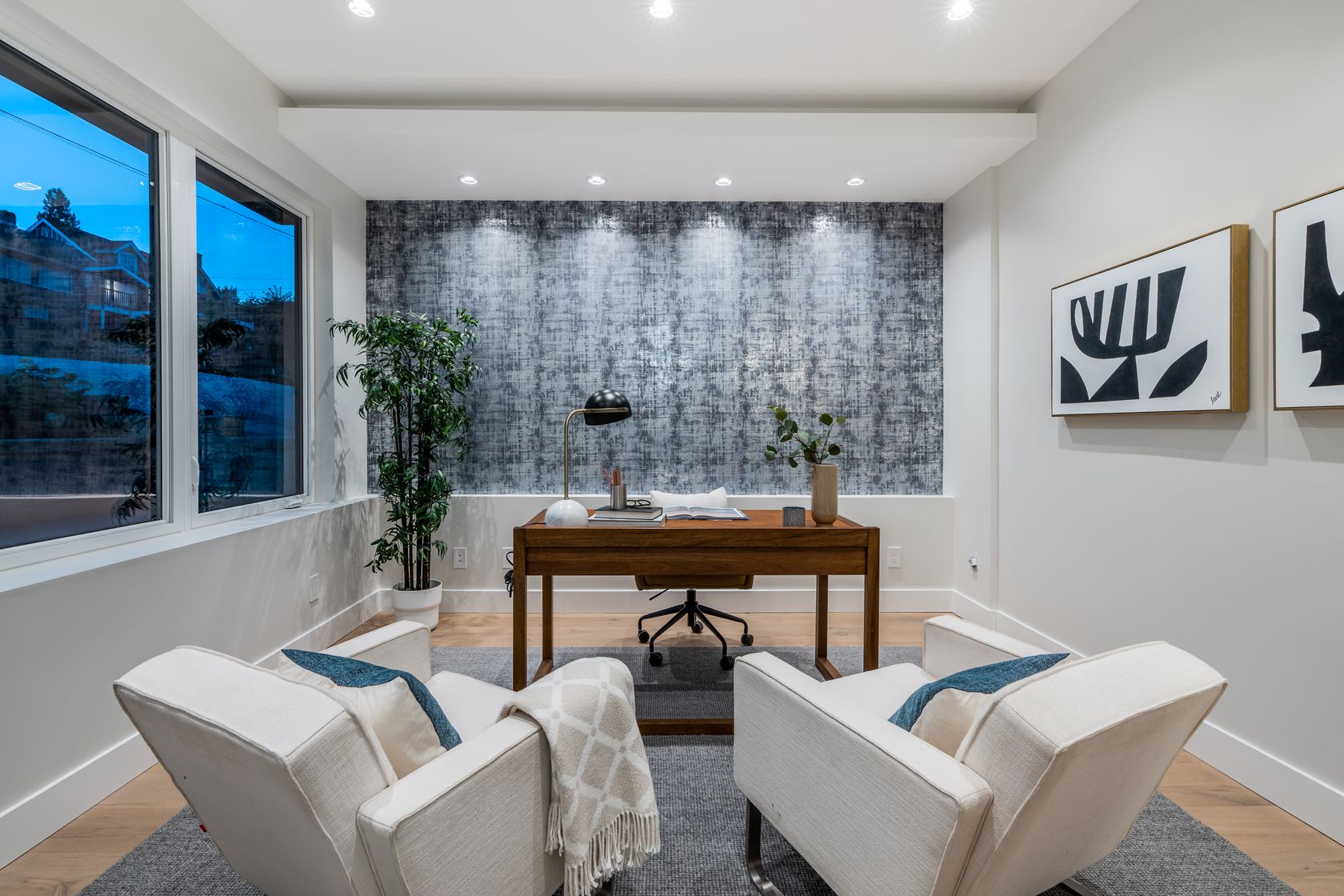 at 510 Roslyn Boulevard, Dollarton, North Vancouver