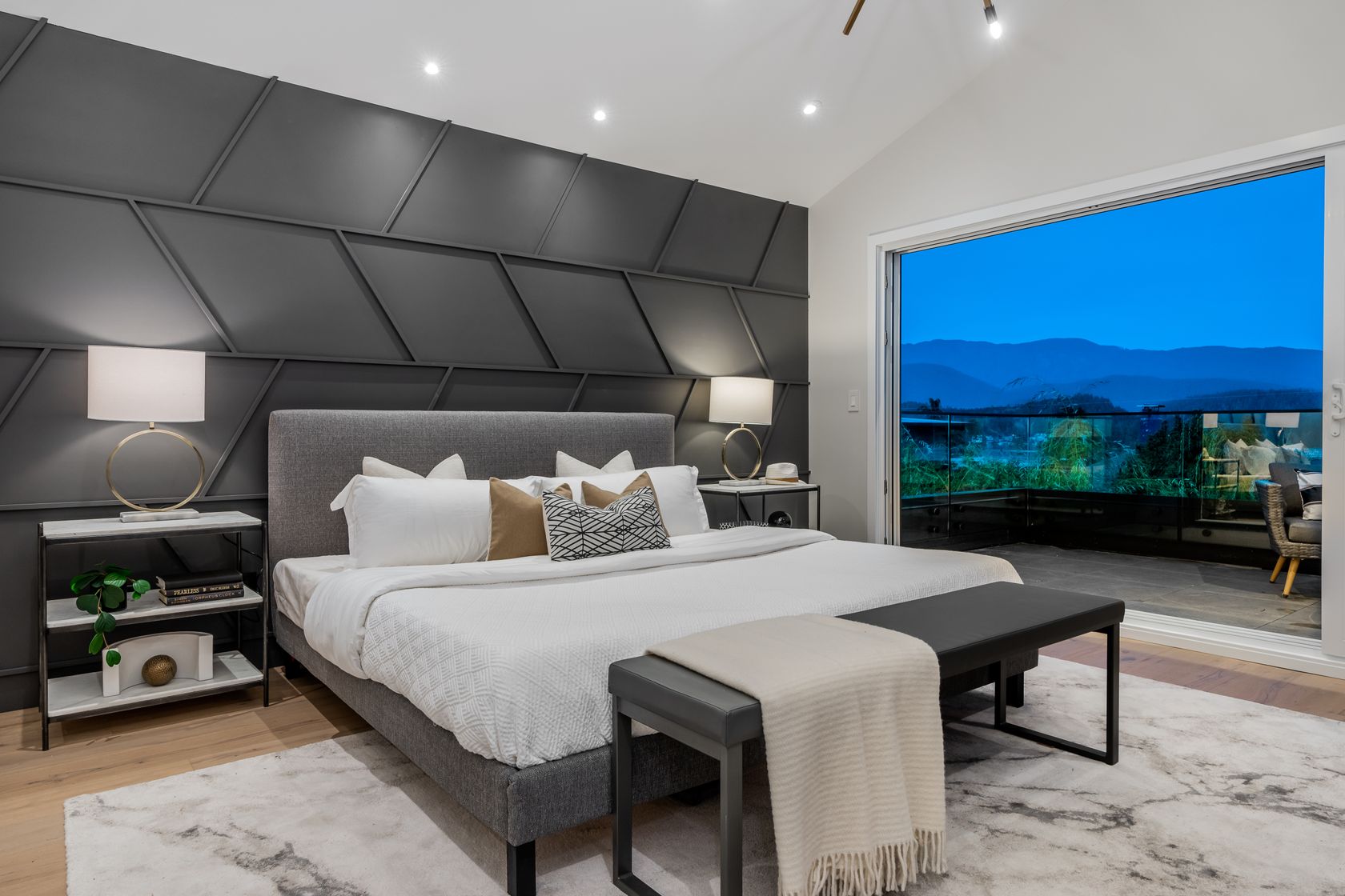 at 510 Roslyn Boulevard, Dollarton, North Vancouver