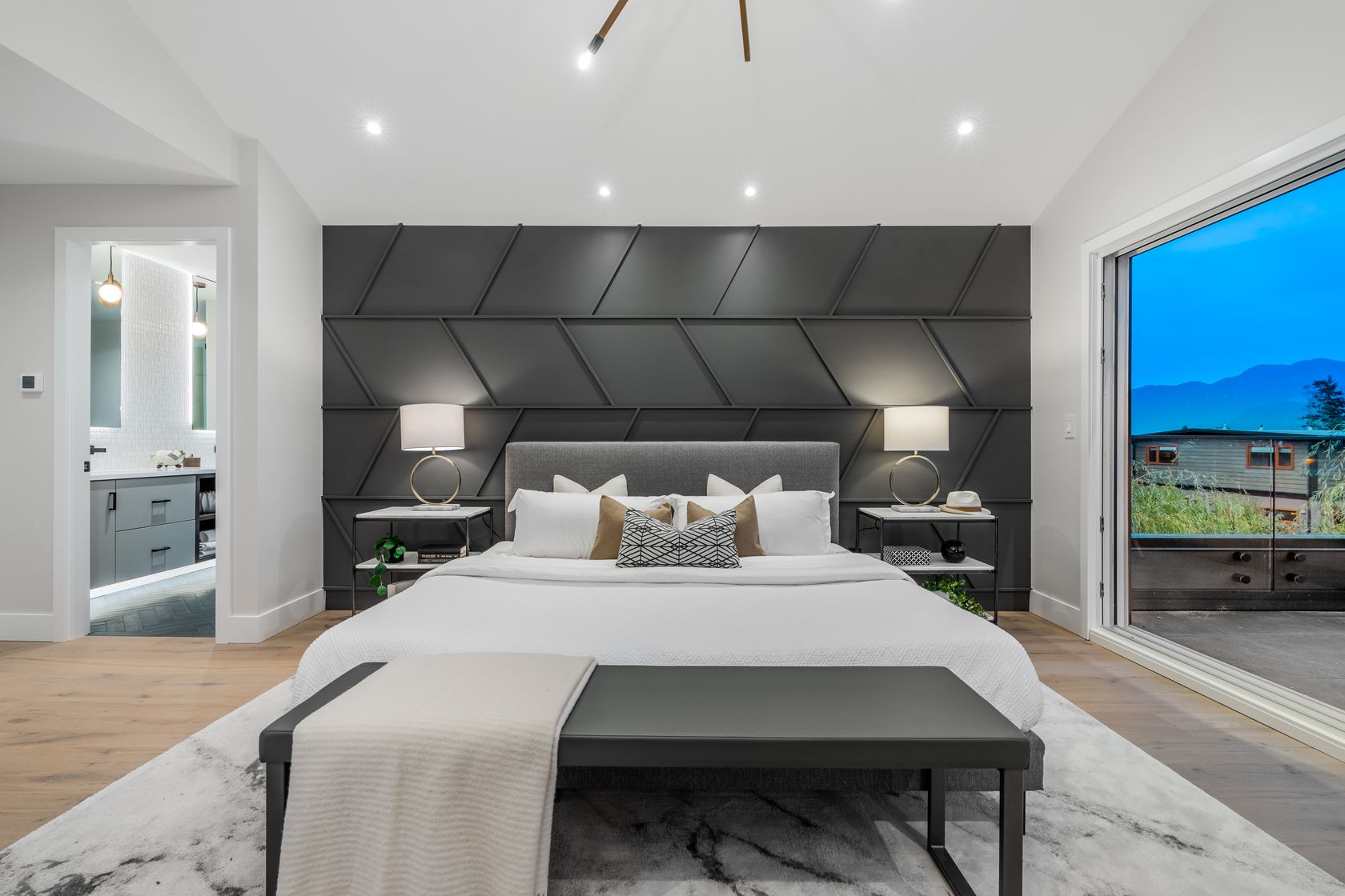 at 510 Roslyn Boulevard, Dollarton, North Vancouver