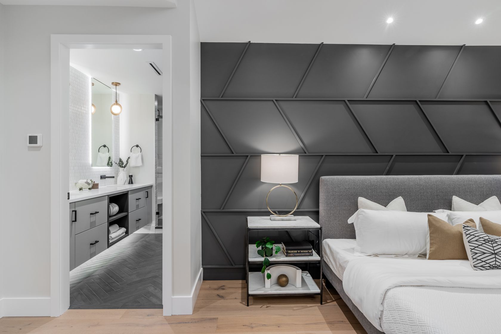 at 510 Roslyn Boulevard, Dollarton, North Vancouver