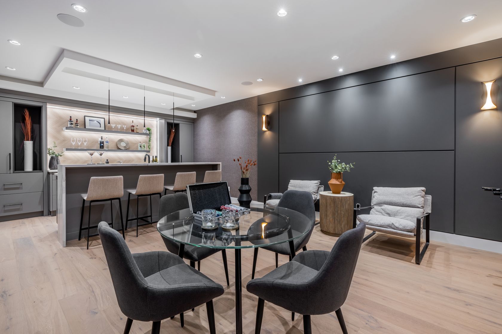 at 510 Roslyn Boulevard, Dollarton, North Vancouver