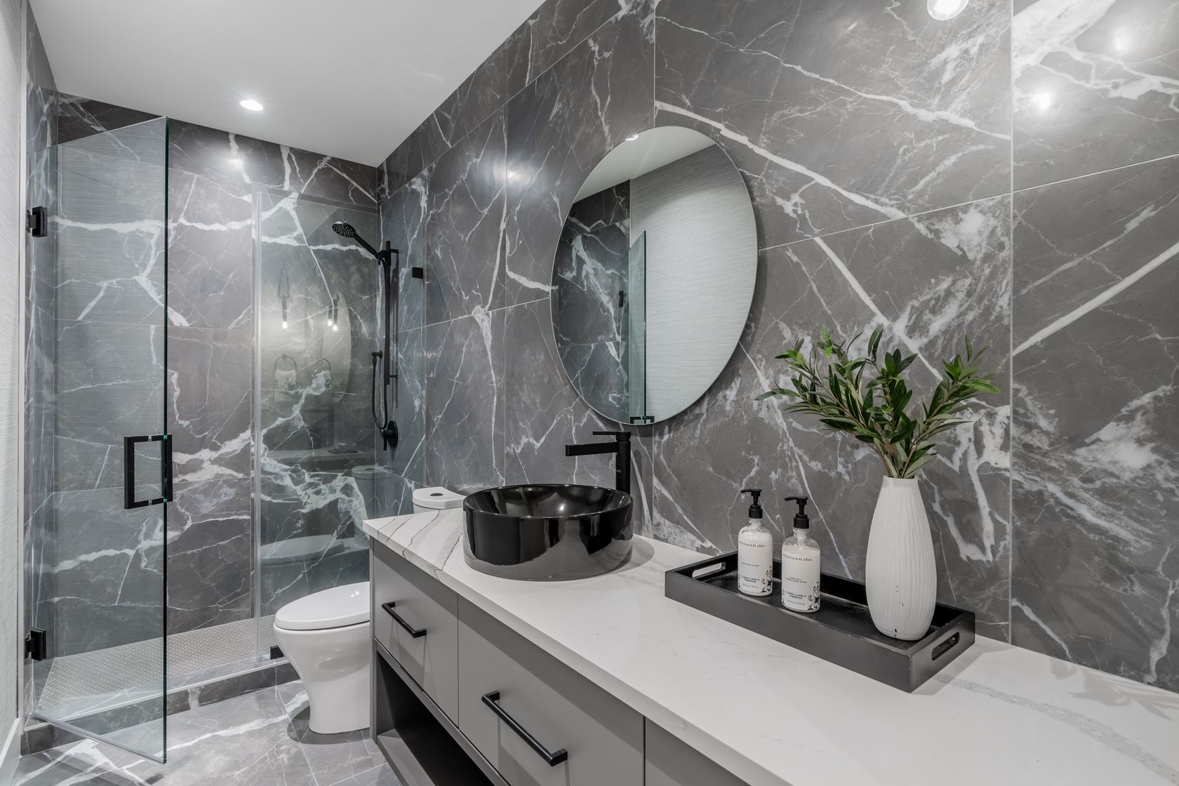 at 510 Roslyn Boulevard, Dollarton, North Vancouver