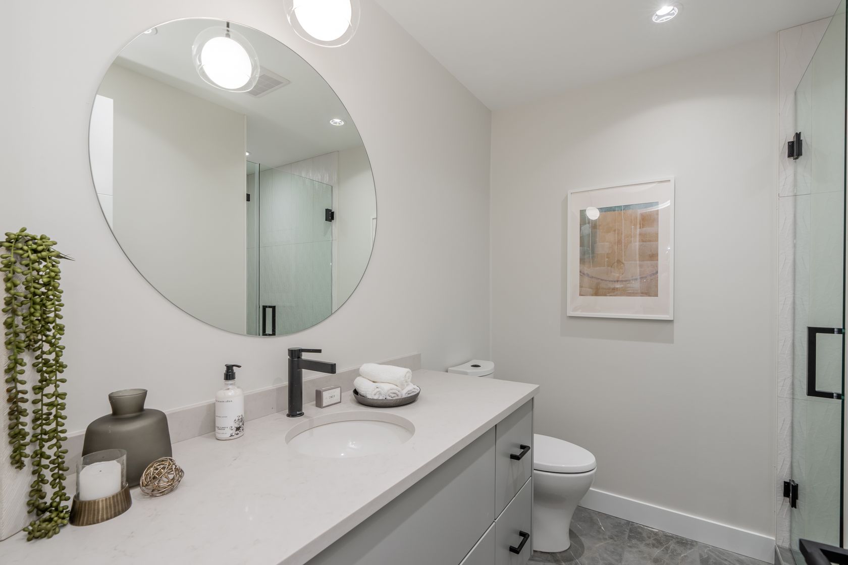 at 510 Roslyn Boulevard, Dollarton, North Vancouver