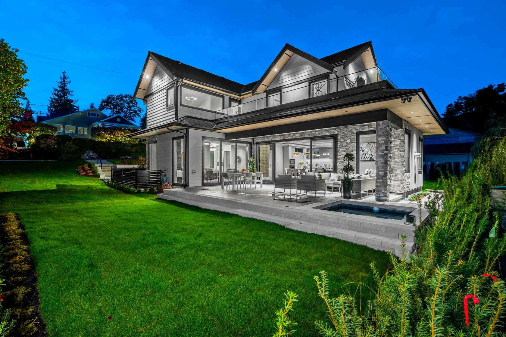 at 510 Roslyn Boulevard, Dollarton, North Vancouver