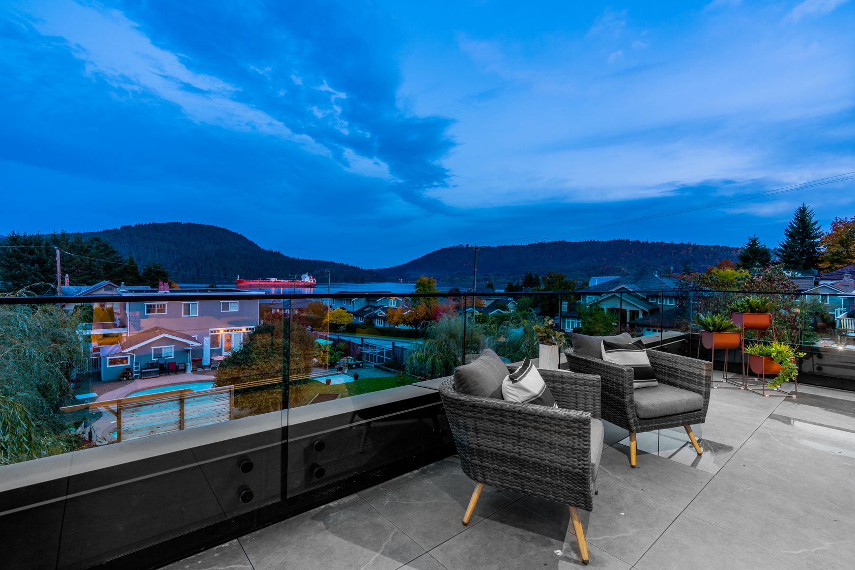 at 510 Roslyn Boulevard, Dollarton, North Vancouver