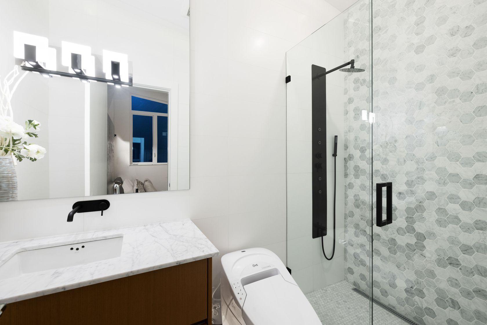 2495-mathers-ave-18-2 at 2495 Mathers, Dundarave, West Vancouver