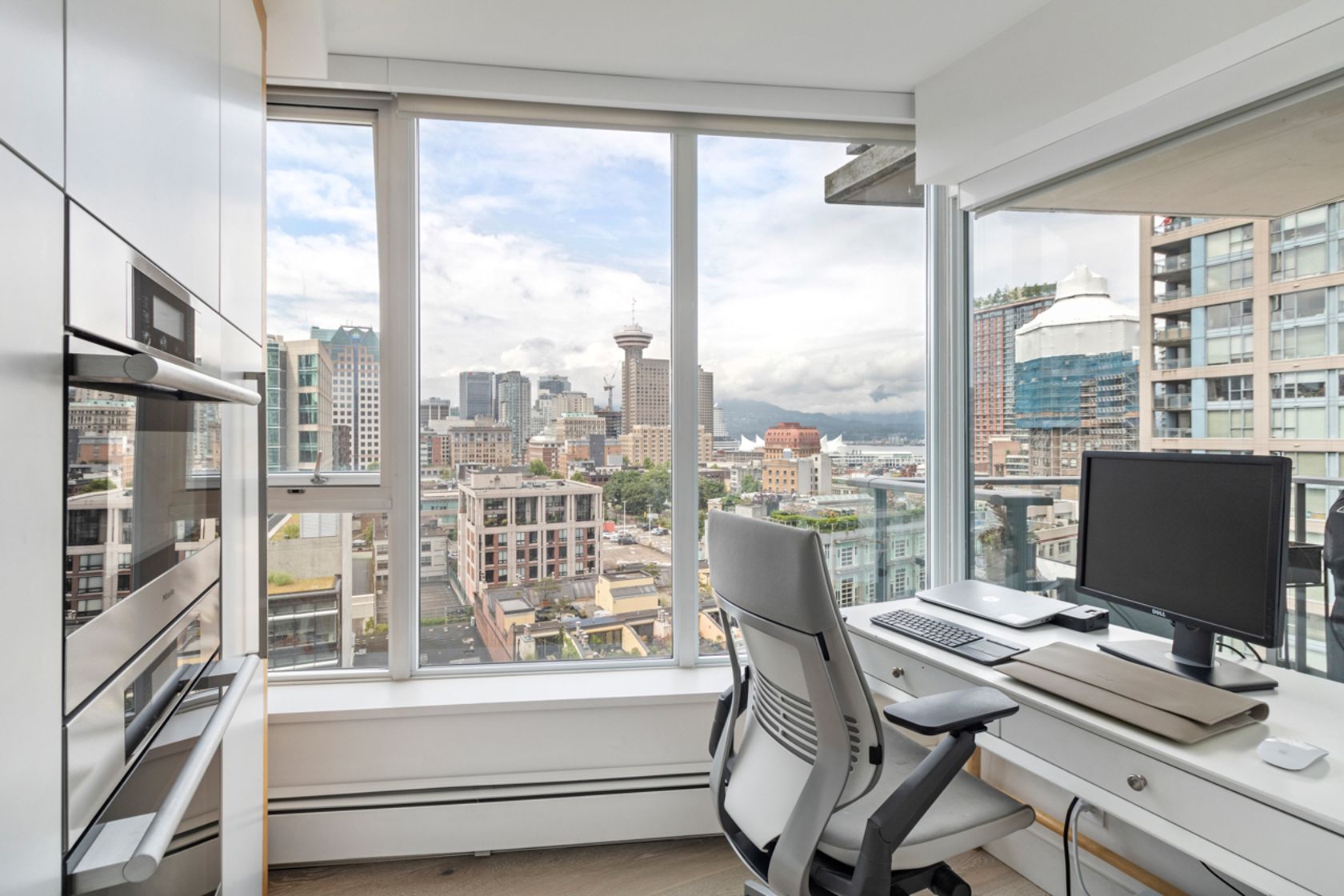 11 at 2103 - 188 Keefer Place, Downtown VW, Vancouver West
