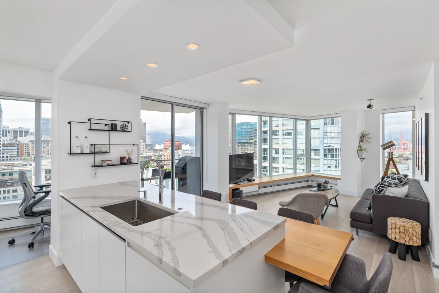 12 at 2103 - 188 Keefer Place, Downtown VW, Vancouver West