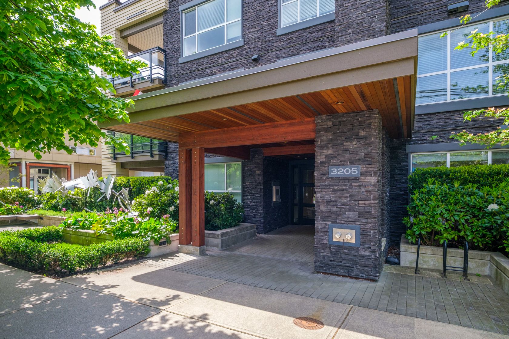 04-p-4 at 118 - 3205 Mountain Highway, Lynn Valley, North Vancouver