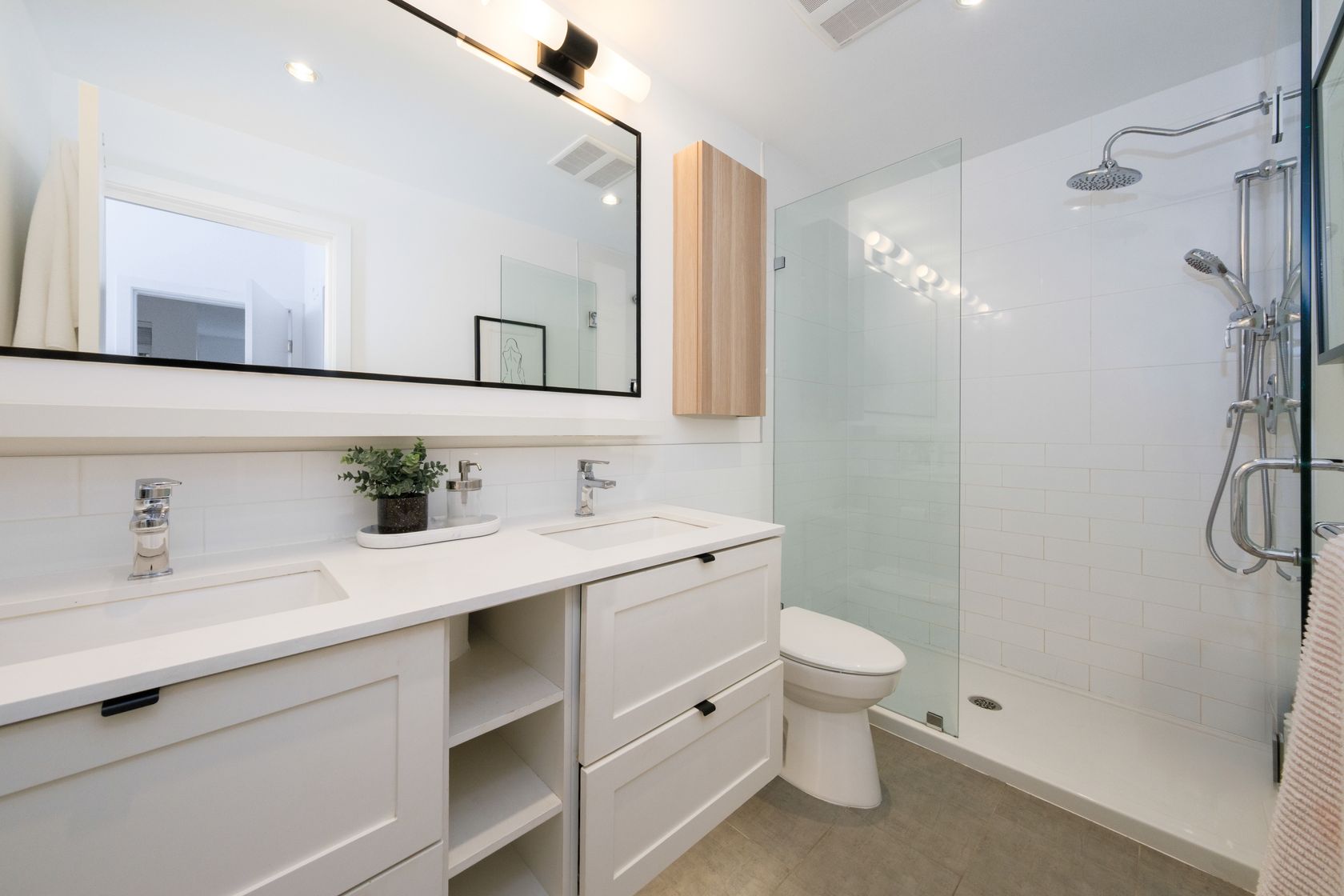 18-p-15 at 118 - 3205 Mountain Highway, Lynn Valley, North Vancouver