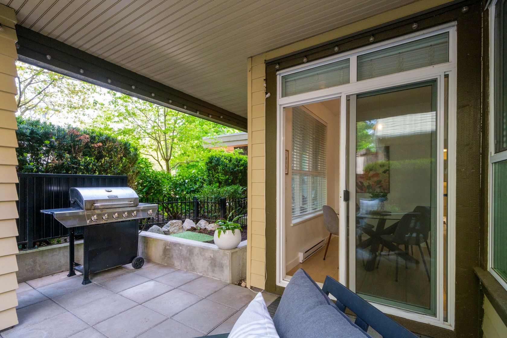 30-p-32 at 118 - 3205 Mountain Highway, Lynn Valley, North Vancouver