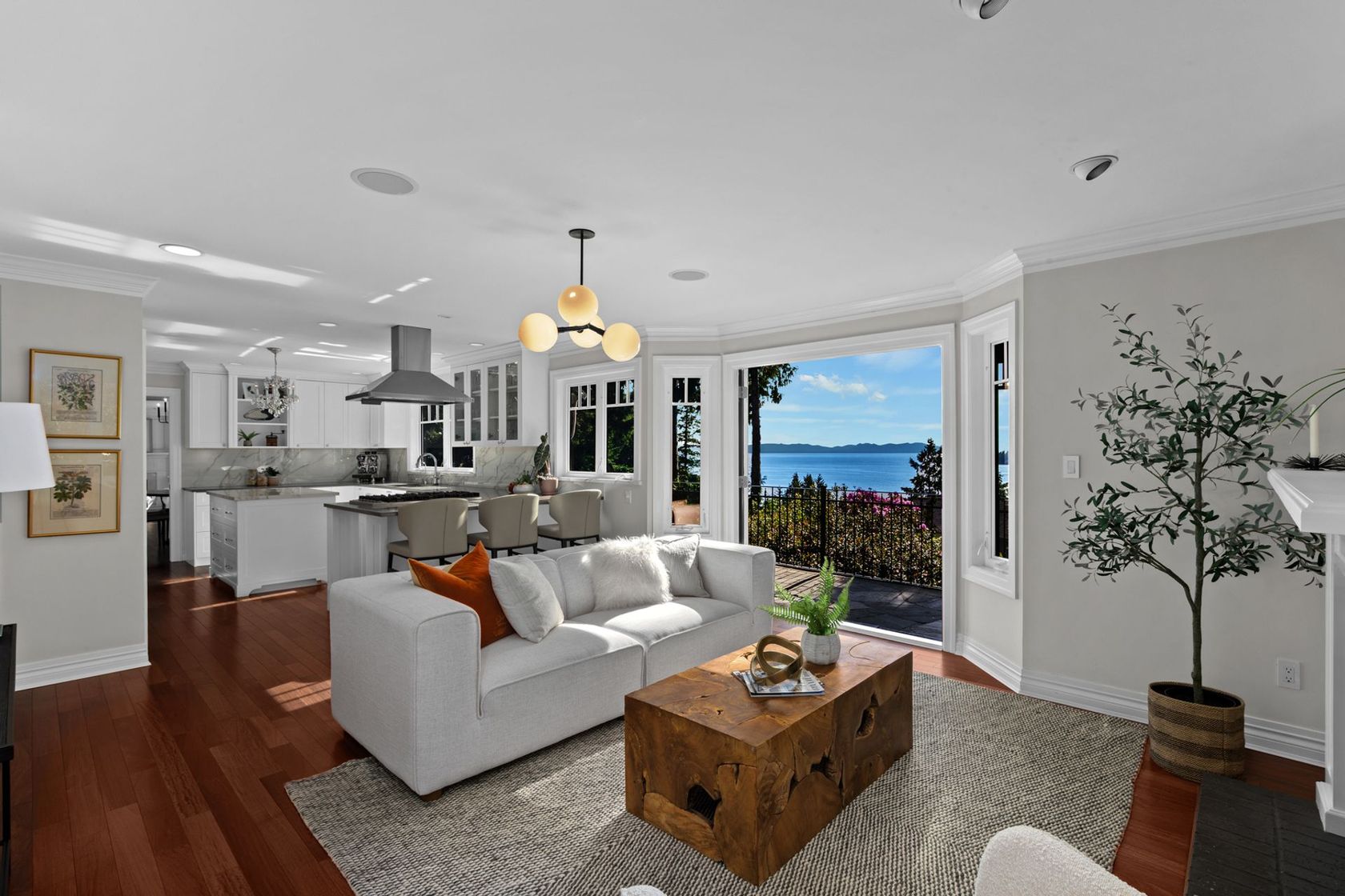 10 at 5340 Marine Drive, Caulfeild, West Vancouver