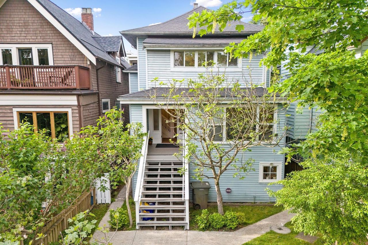 2635-w-5th-avenue-kitsilano-vancouver-west-01 at 2635 W 5th Avenue, Kitsilano, Vancouver West