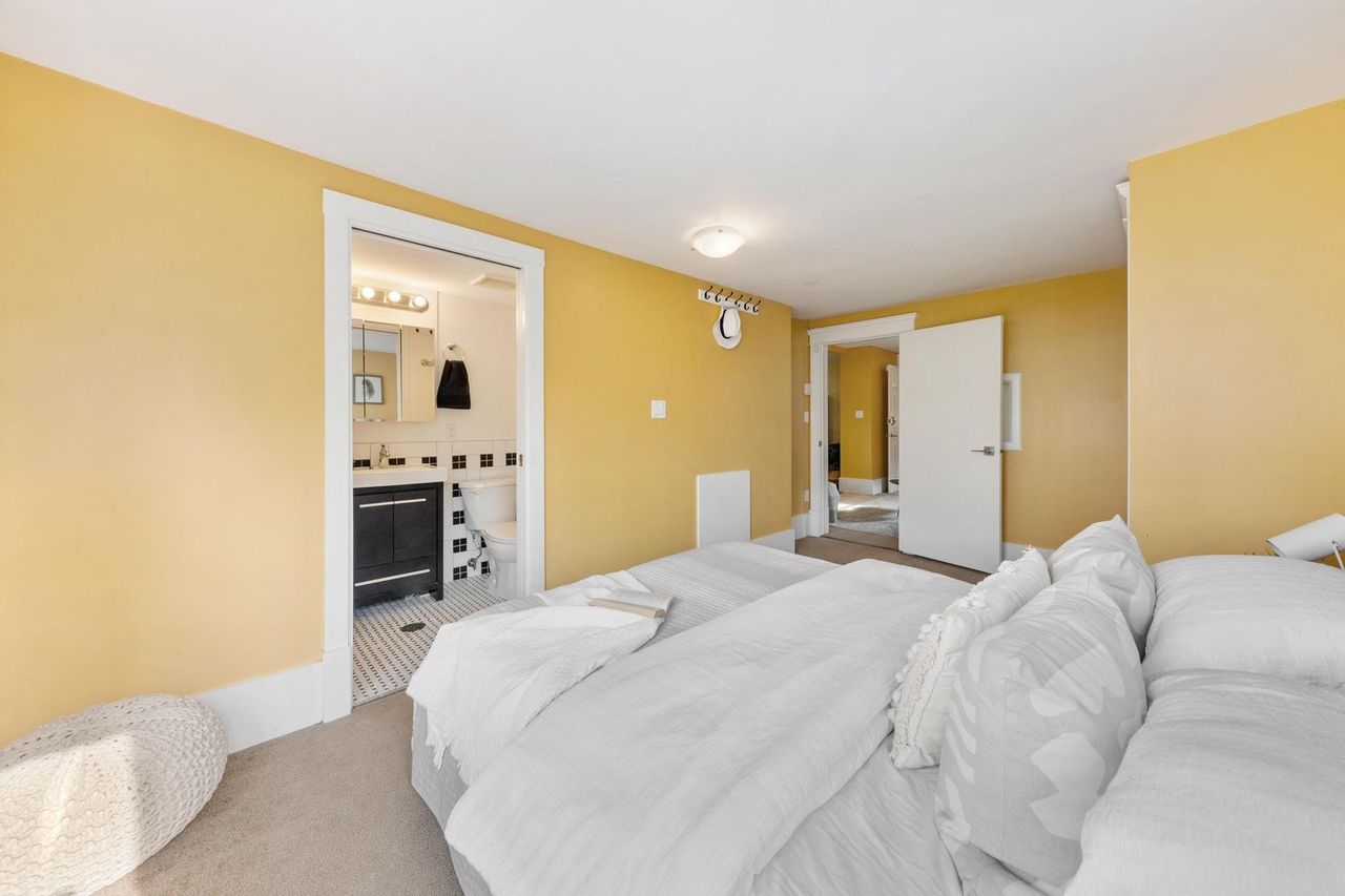 2635-w-5th-avenue-kitsilano-vancouver-west-12 at 2635 W 5th Avenue, Kitsilano, Vancouver West