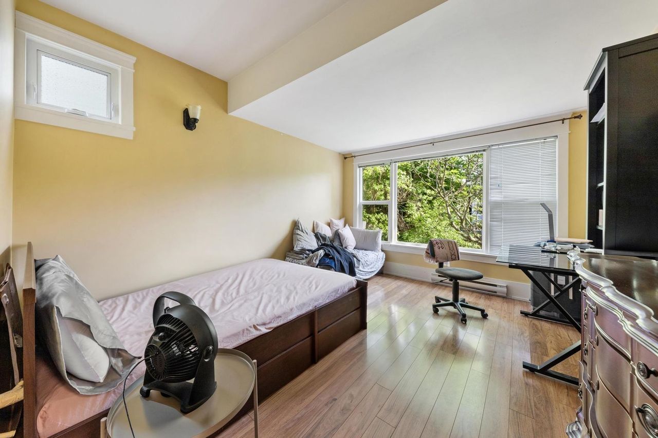 2635-w-5th-avenue-kitsilano-vancouver-west-21 at 2635 W 5th Avenue, Kitsilano, Vancouver West