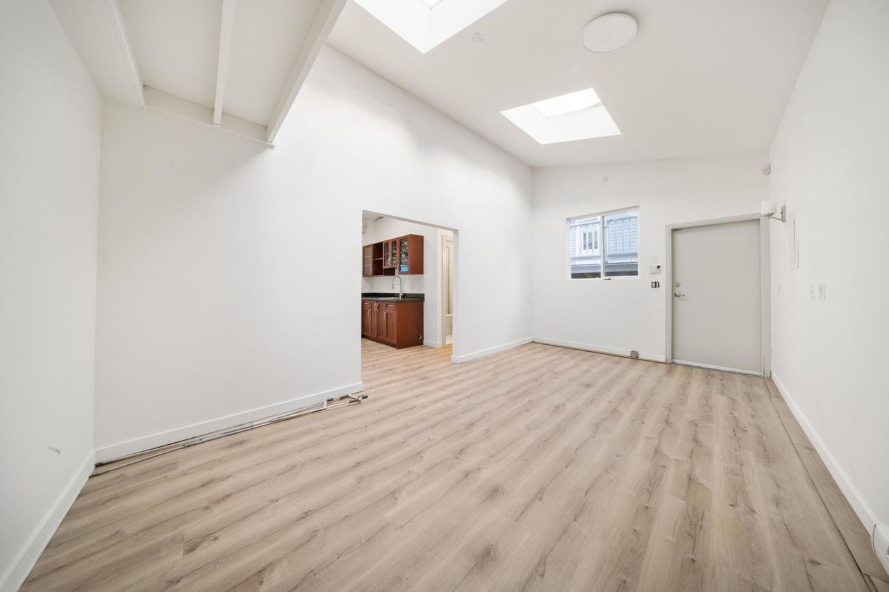 2635-w-5th-avenue-kitsilano-vancouver-west-33 at 2635 W 5th Avenue, Kitsilano, Vancouver West