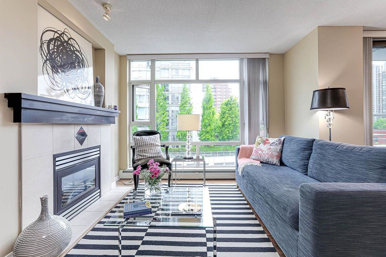 1199-marinaside-crescent-yaletown-vancouver-west-01 at 607 - 1199 Marinaside Crescent, Yaletown, Vancouver West