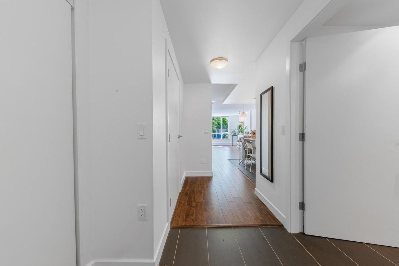 175-w-2nd-street-lower-lonsdale-north-vancouver-03 at 104 - 175 W 2nd Street, Lower Lonsdale, North Vancouver