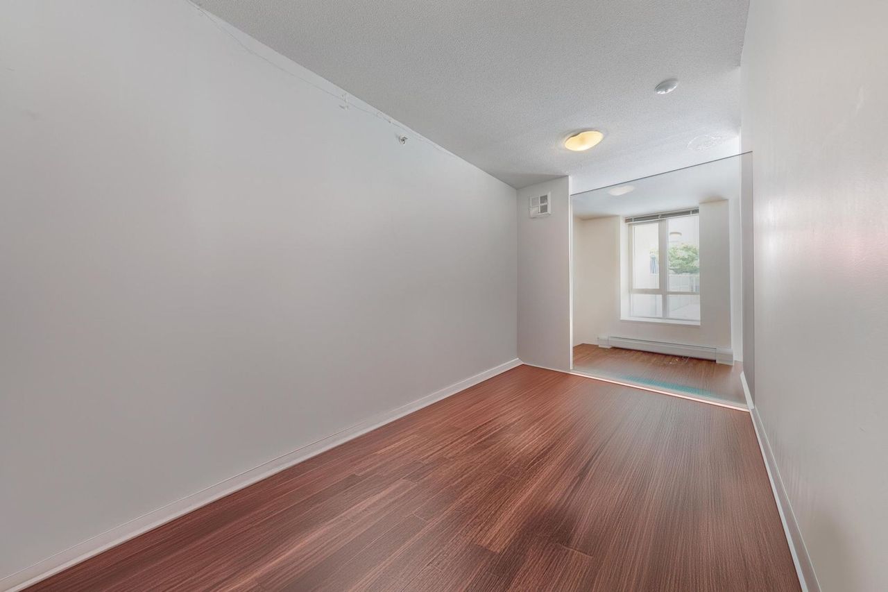 175-w-2nd-street-lower-lonsdale-north-vancouver-18 at 104 - 175 W 2nd Street, Lower Lonsdale, North Vancouver