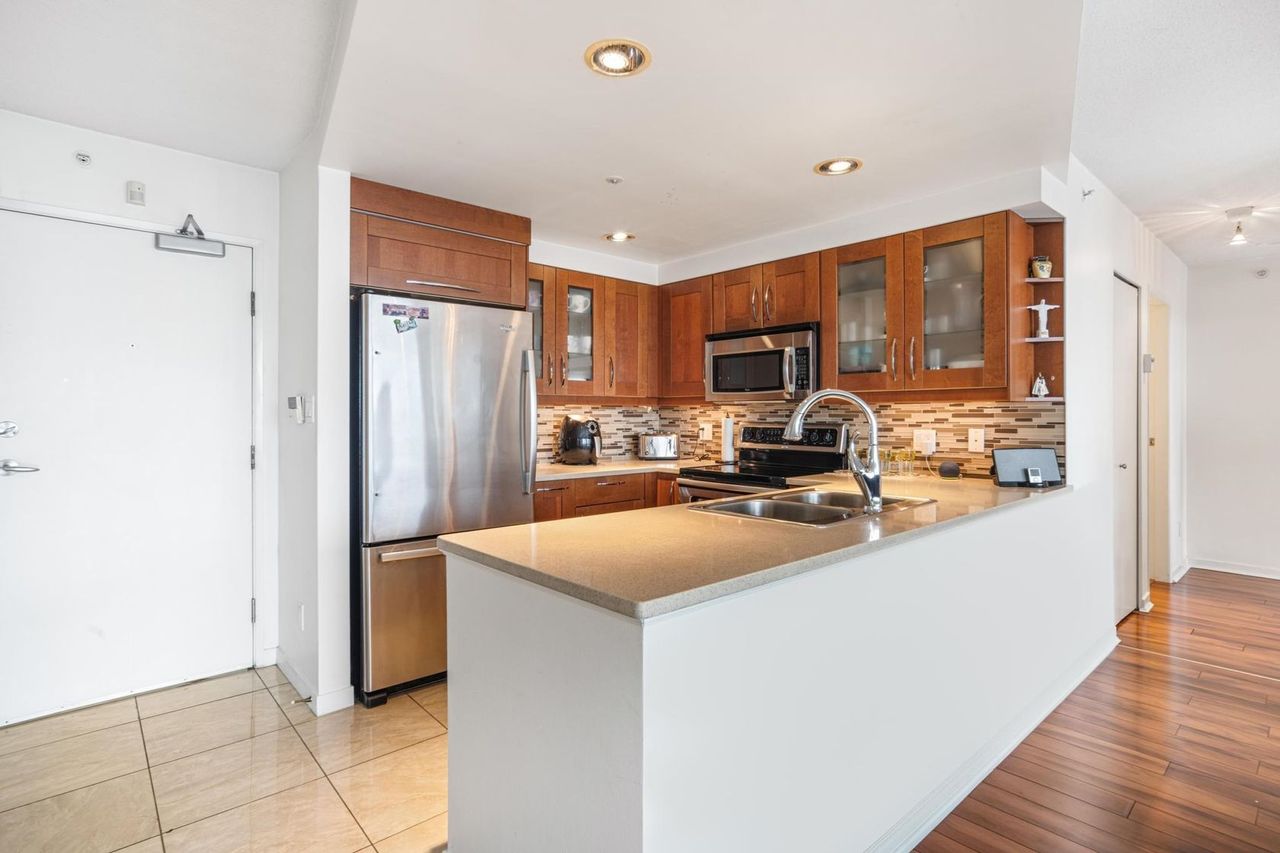 1009-expo-boulevard-yaletown-vancouver-west-08 at 3606 - 1009 Expo Boulevard, Yaletown, Vancouver West