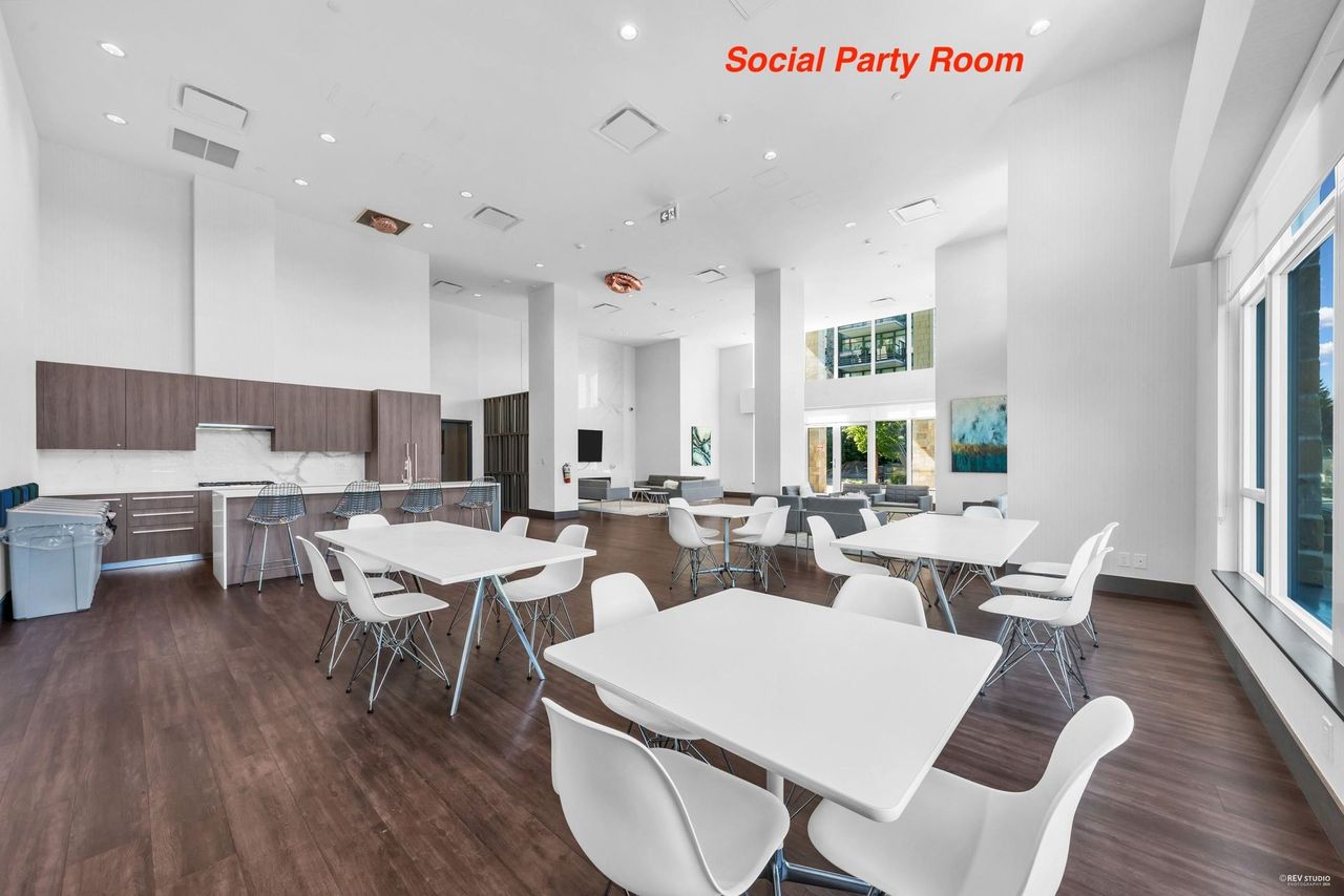 2785-library-lane-lynn-valley-north-vancouver-31 at 1005 - 2785 Library Lane, Lynn Valley, North Vancouver