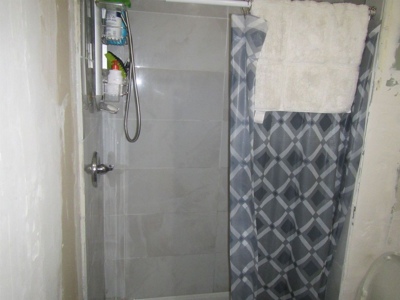 841-alexander-bay-north-shore-pt-moody-port-moody-09 at 841 Alexander Bay, North Shore Pt Moody, Port Moody