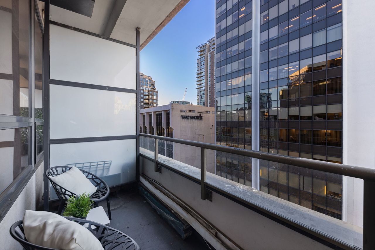 20-web-or-mls-0020 at 814 - 1010 Howe Street, Downtown VW, Vancouver West