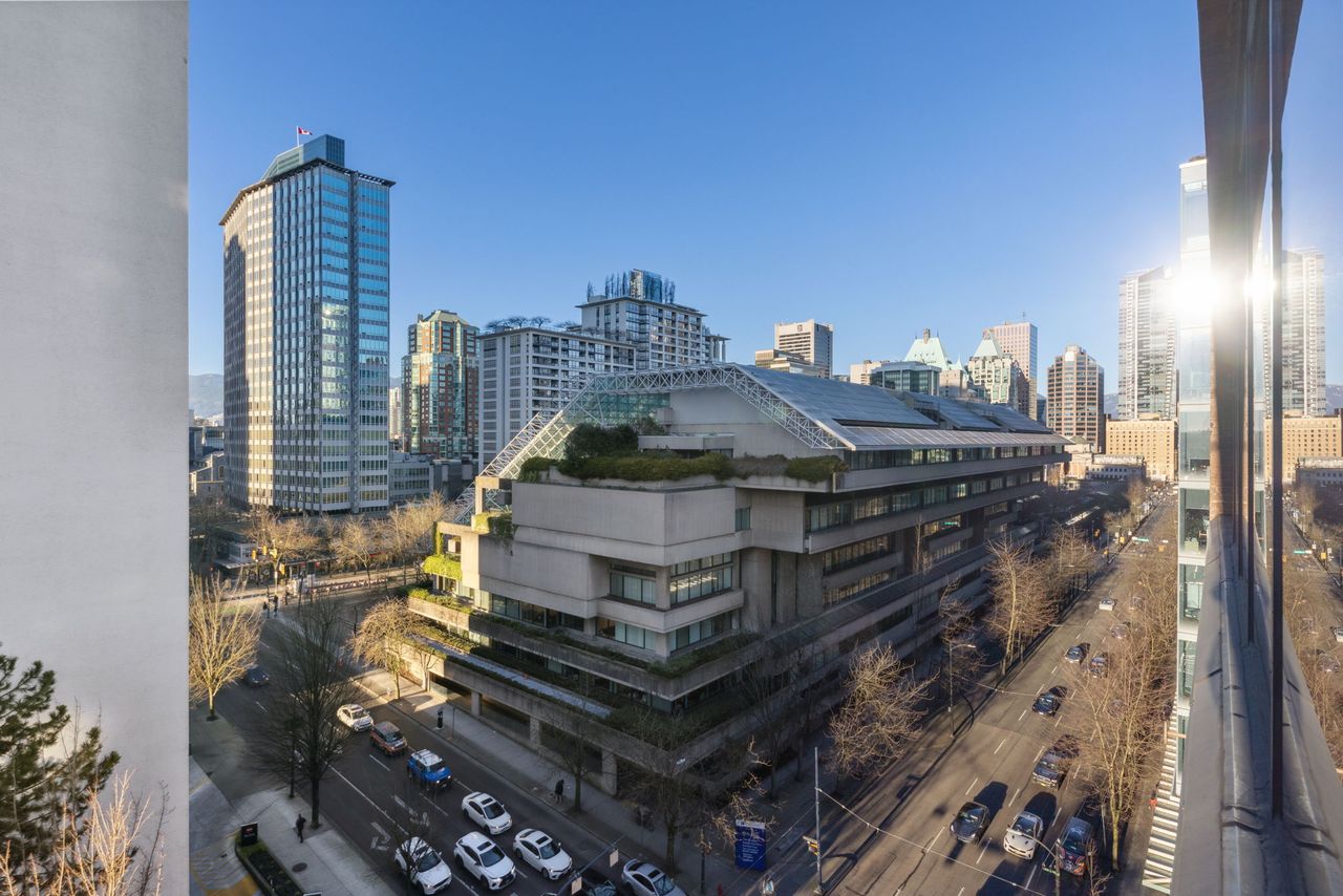 23-web-or-mls-0023 at 814 - 1010 Howe Street, Downtown VW, Vancouver West