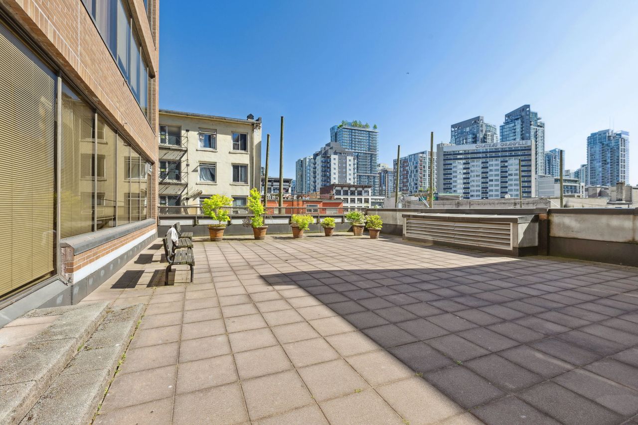 31-web-or-mls-0031 at 814 - 1010 Howe Street, Downtown VW, Vancouver West