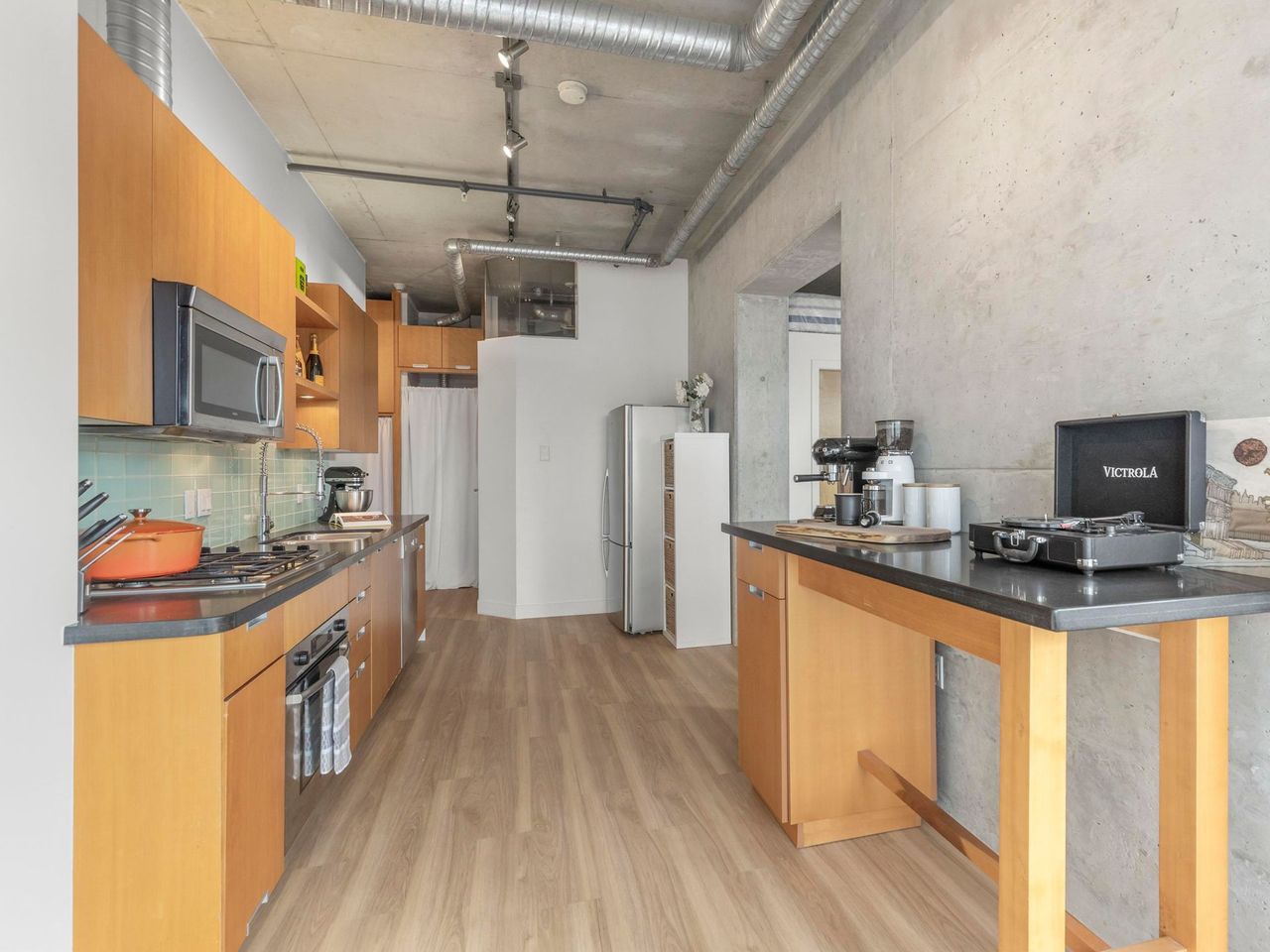 495-w-6-avenue-false-creek-vancouver-west-07 at 502 - 495 W 6 Avenue, False Creek, Vancouver West