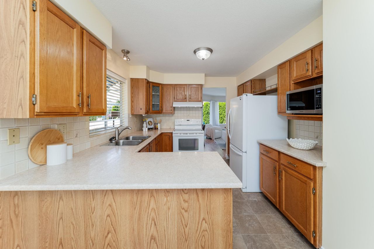 9259-122-street-queen-mary-park-surrey-surrey-07 at 19 - 9259 122 Street, Queen Mary Park Surrey, Surrey