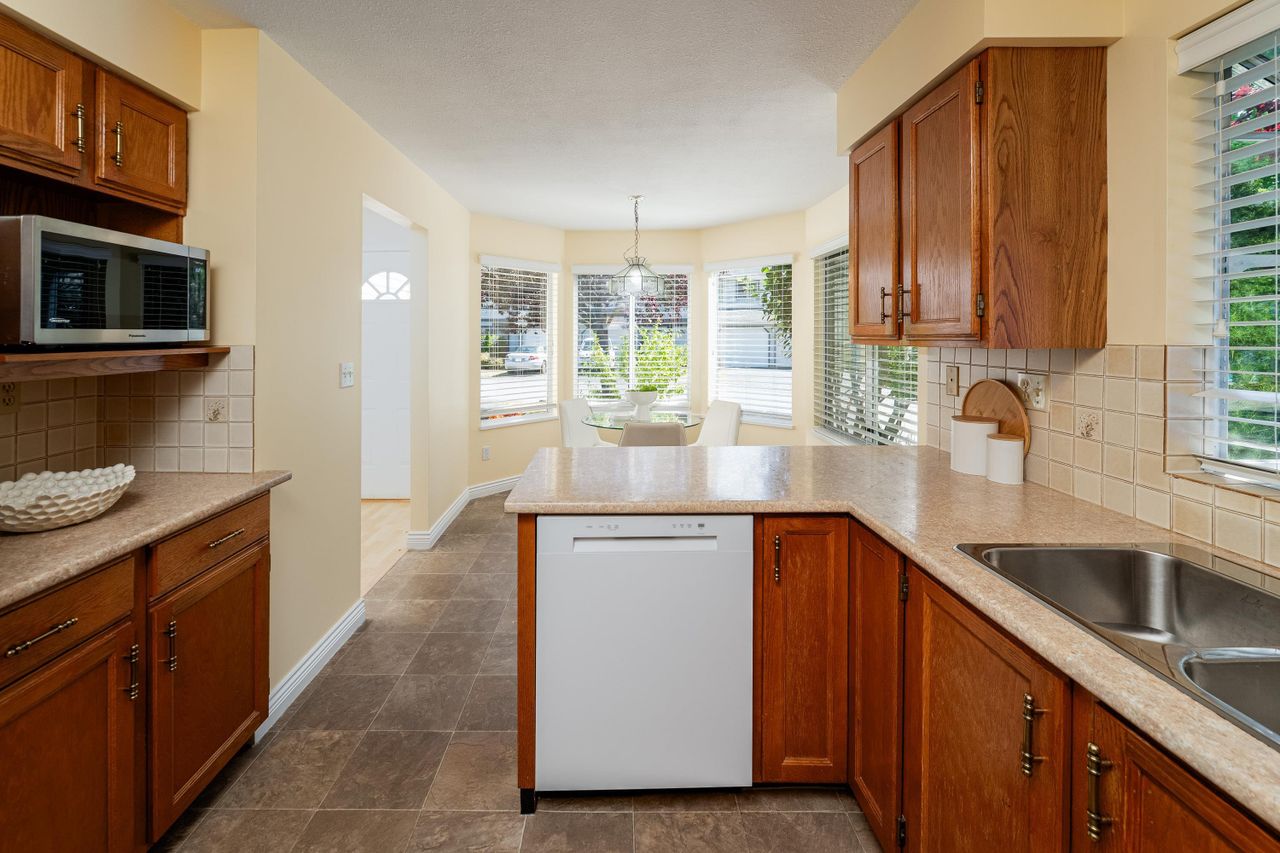 9259-122-street-queen-mary-park-surrey-surrey-10 at 19 - 9259 122 Street, Queen Mary Park Surrey, Surrey