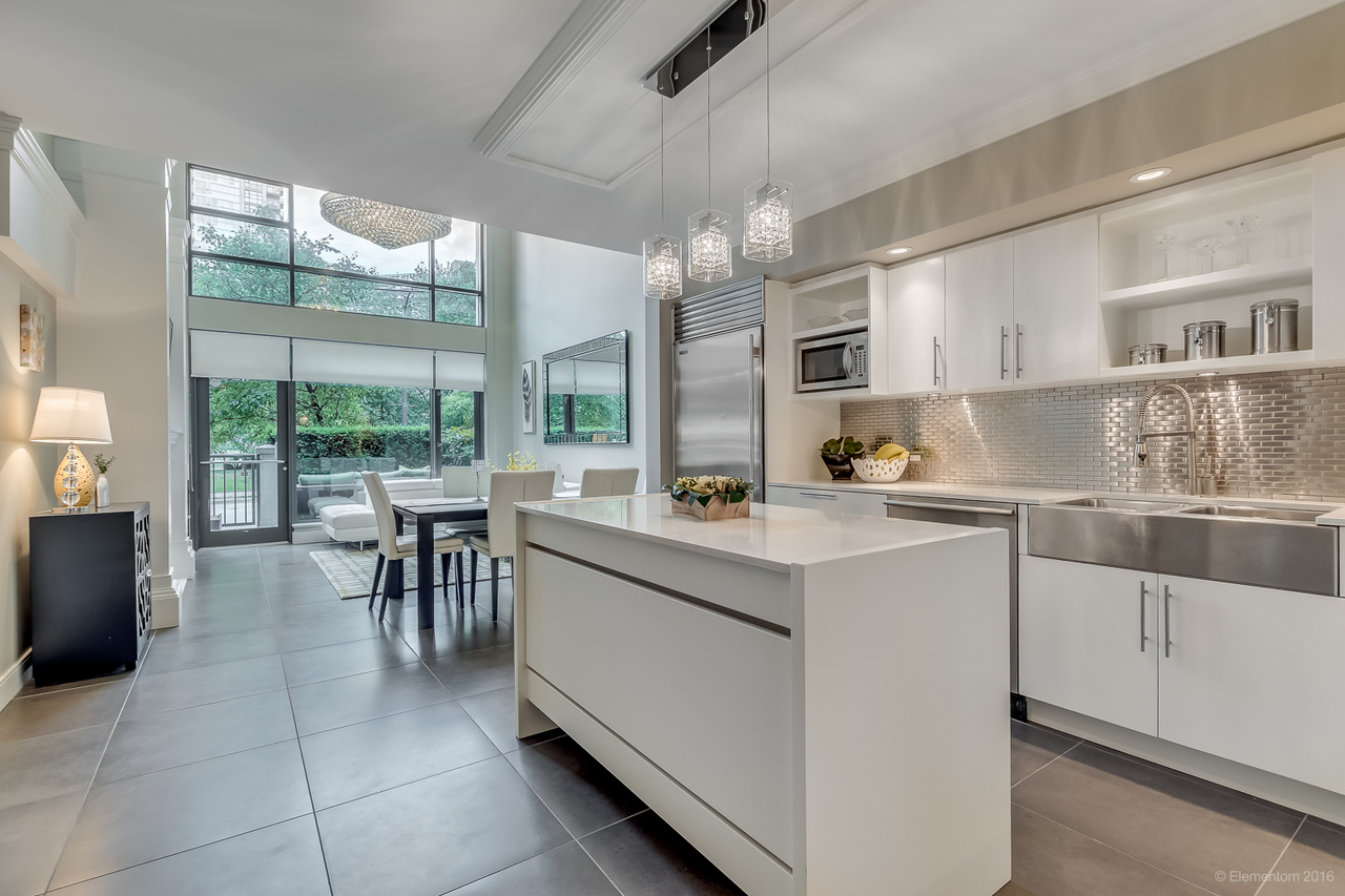 3 at 101 - 1168 Richards Street, Yaletown, Vancouver West