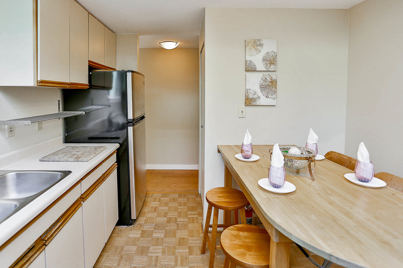 2229-Oak-Street-Vancouver-19 at 2229 Oak Street, Fairview VW, Vancouver West