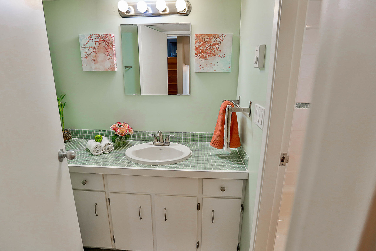 2229-Oak-Street-Vancouver-31 at 2229 Oak Street, Fairview VW, Vancouver West