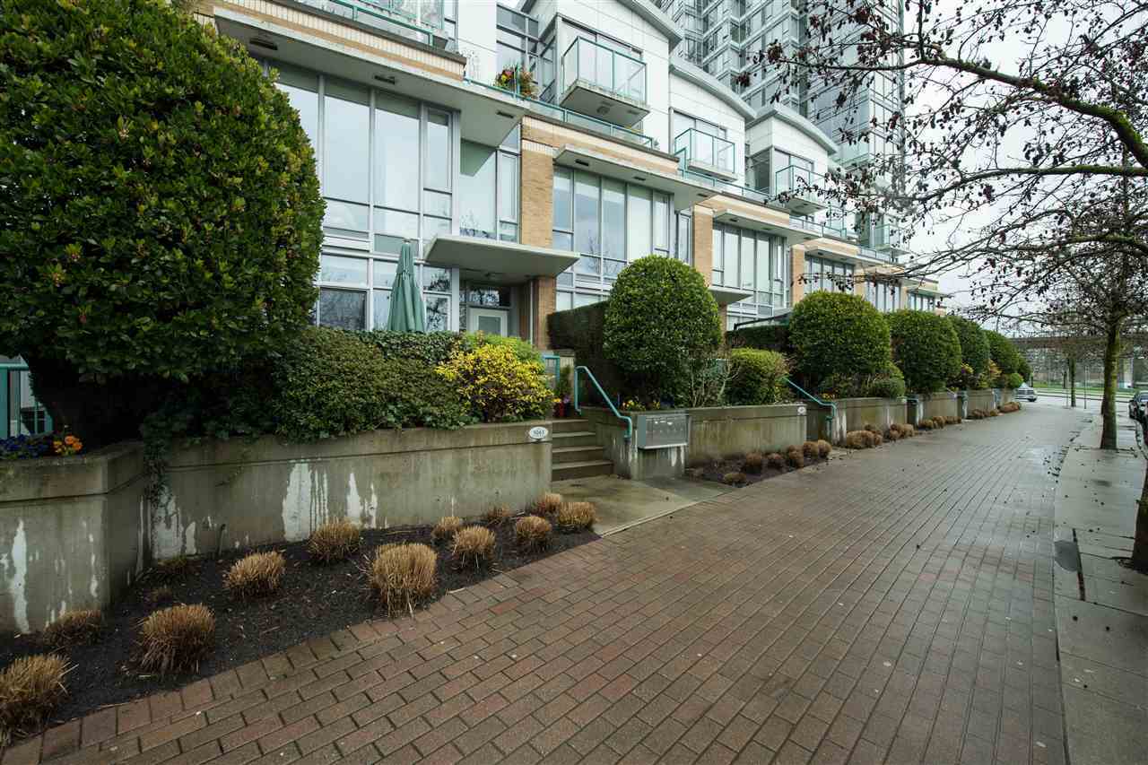 1055-marinaside-crescent-yaletown-vancouver-west-03 at 1055 Marinaside Crescent, Yaletown, Vancouver West