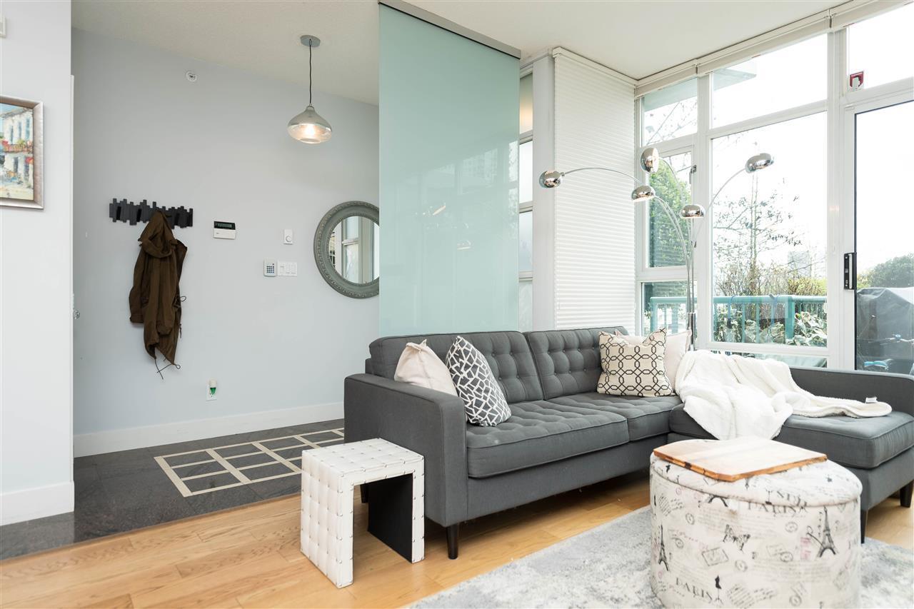 1055-marinaside-crescent-yaletown-vancouver-west-04 at 1055 Marinaside Crescent, Yaletown, Vancouver West