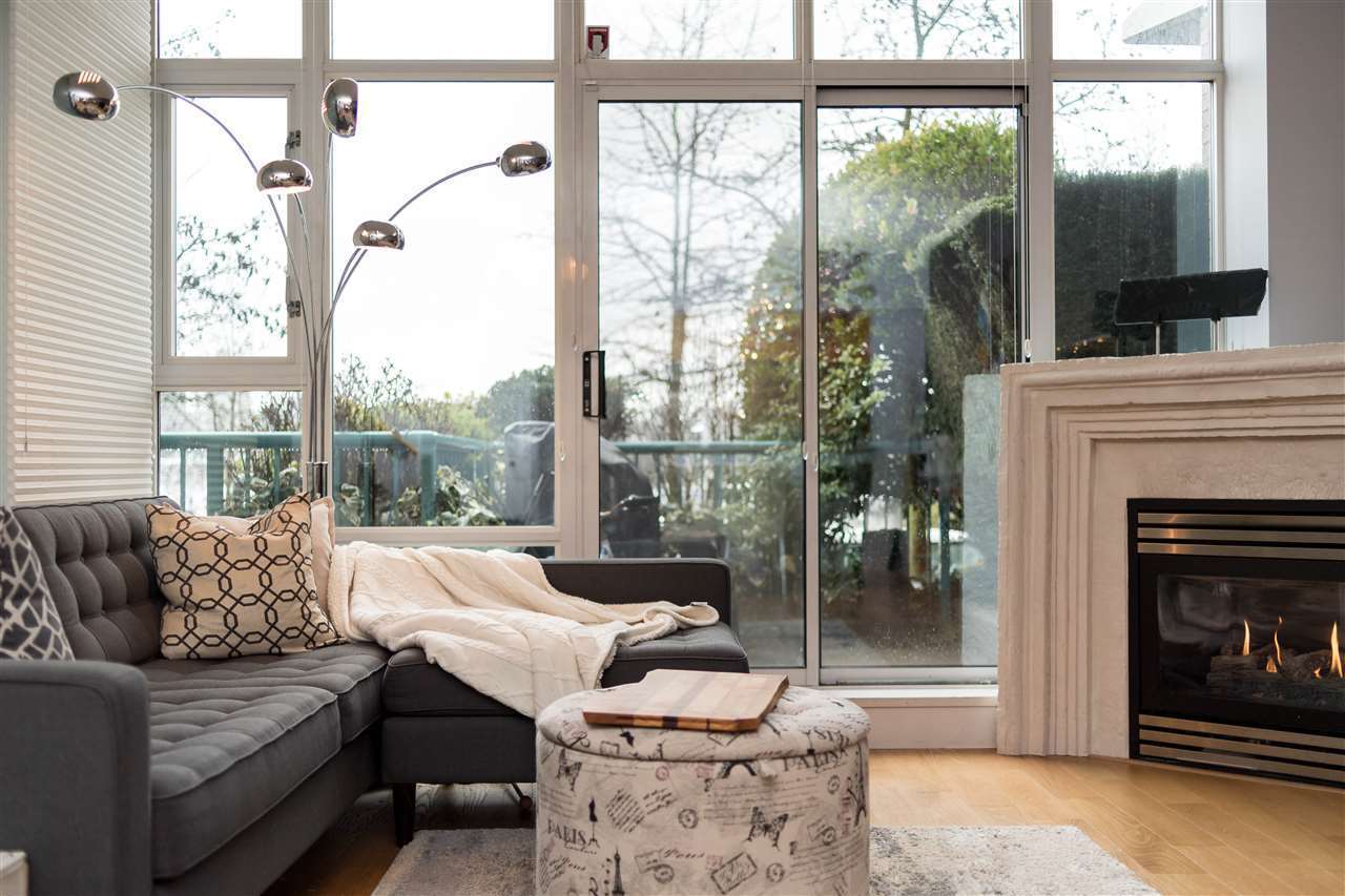 1055-marinaside-crescent-yaletown-vancouver-west-05 at 1055 Marinaside Crescent, Yaletown, Vancouver West