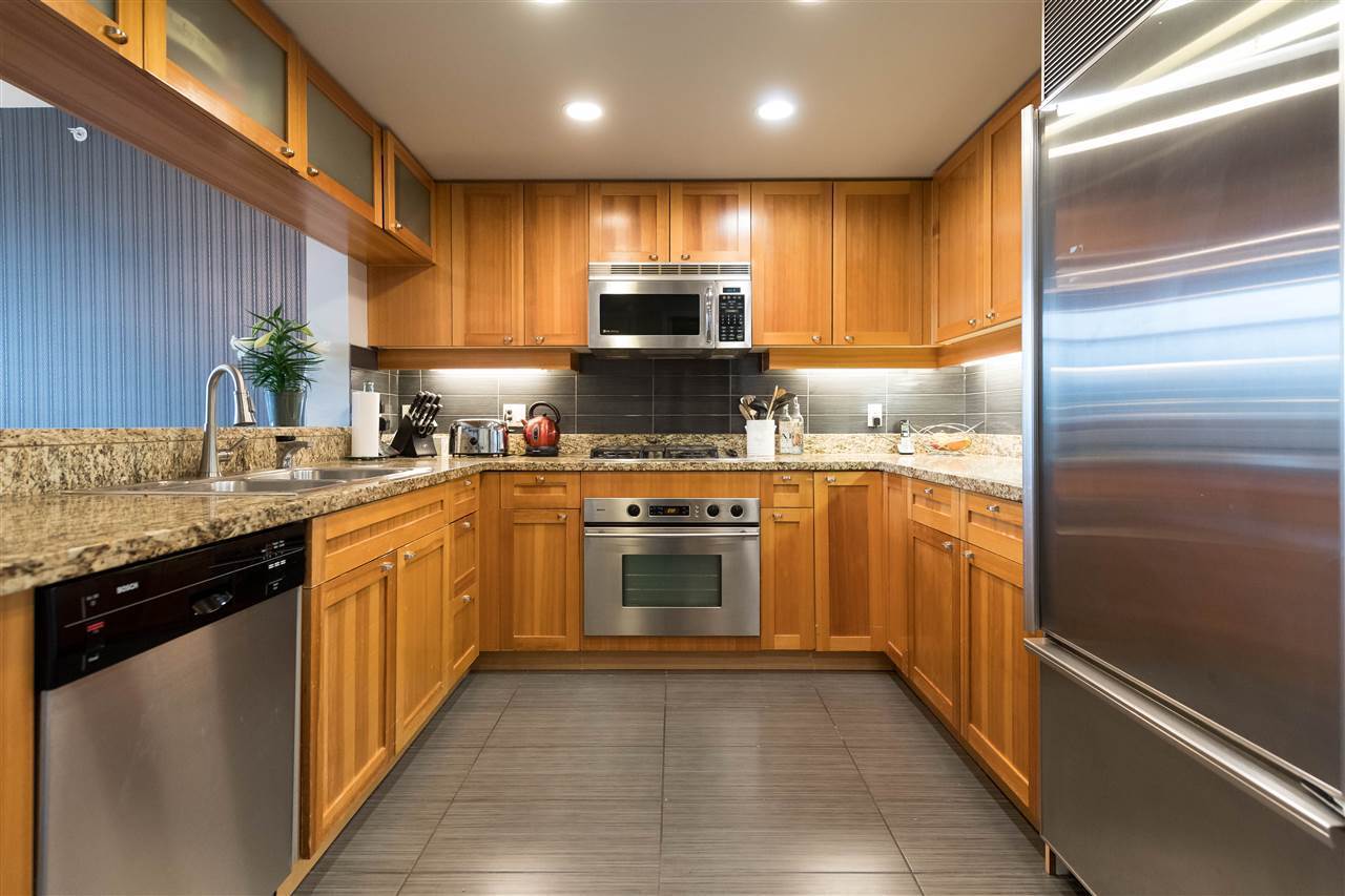 1055-marinaside-crescent-yaletown-vancouver-west-08 at 1055 Marinaside Crescent, Yaletown, Vancouver West