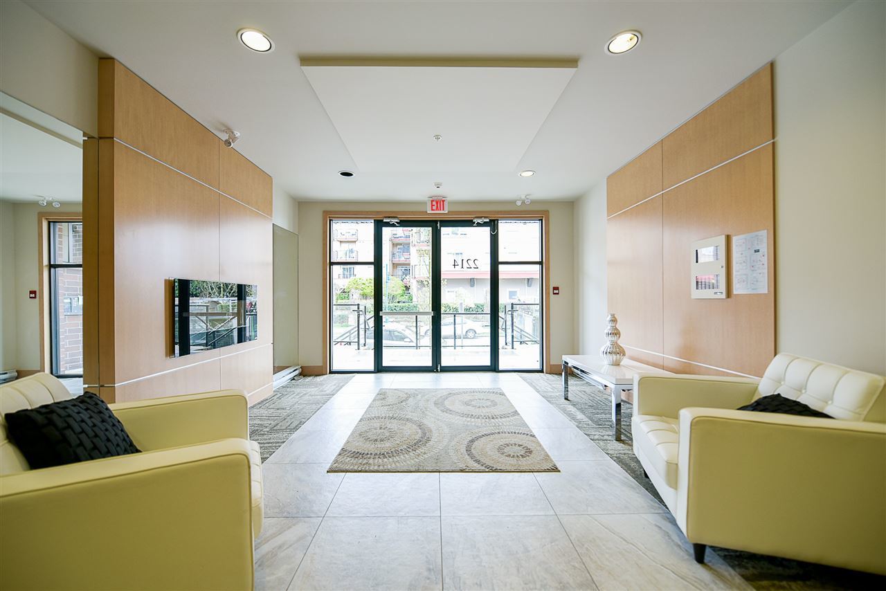 2214-kelly-avenue-central-pt-coquitlam-port-coquitlam-01 at 207 - 2214 Kelly Avenue, Central Pt Coquitlam, Port Coquitlam