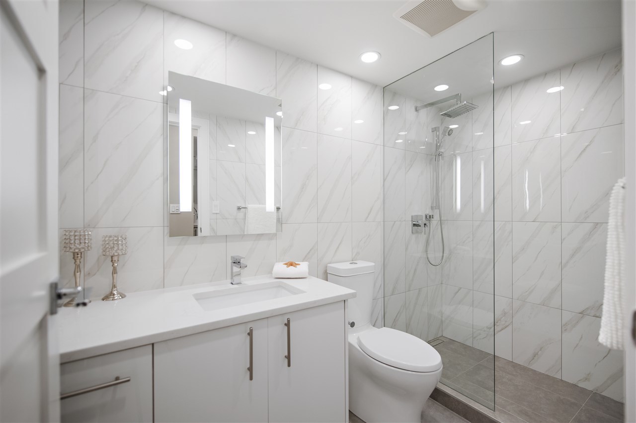 1033-marinaside-crescent-yaletown-vancouver-west-09 at 2J - 1033 Marinaside Crescent, Yaletown, Vancouver West