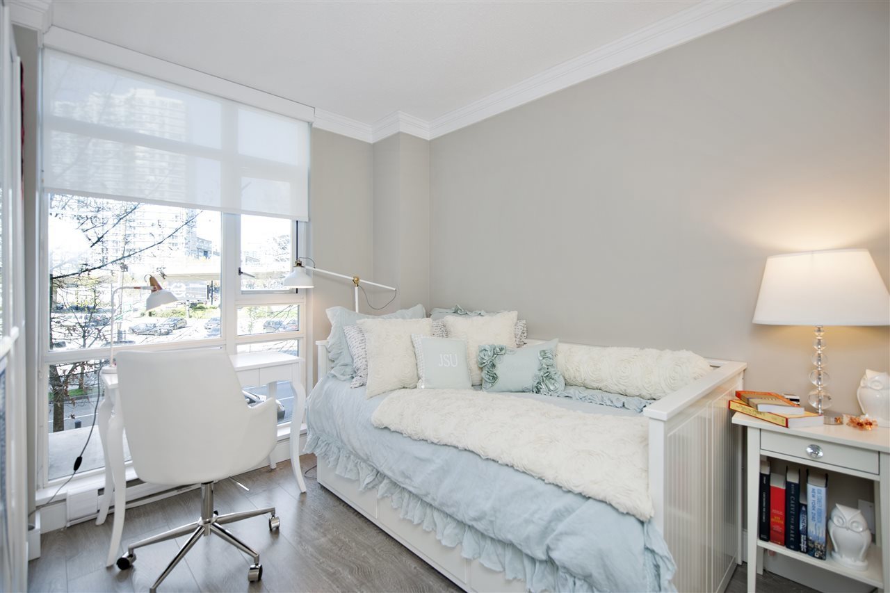 1033-marinaside-crescent-yaletown-vancouver-west-11 at 2J - 1033 Marinaside Crescent, Yaletown, Vancouver West