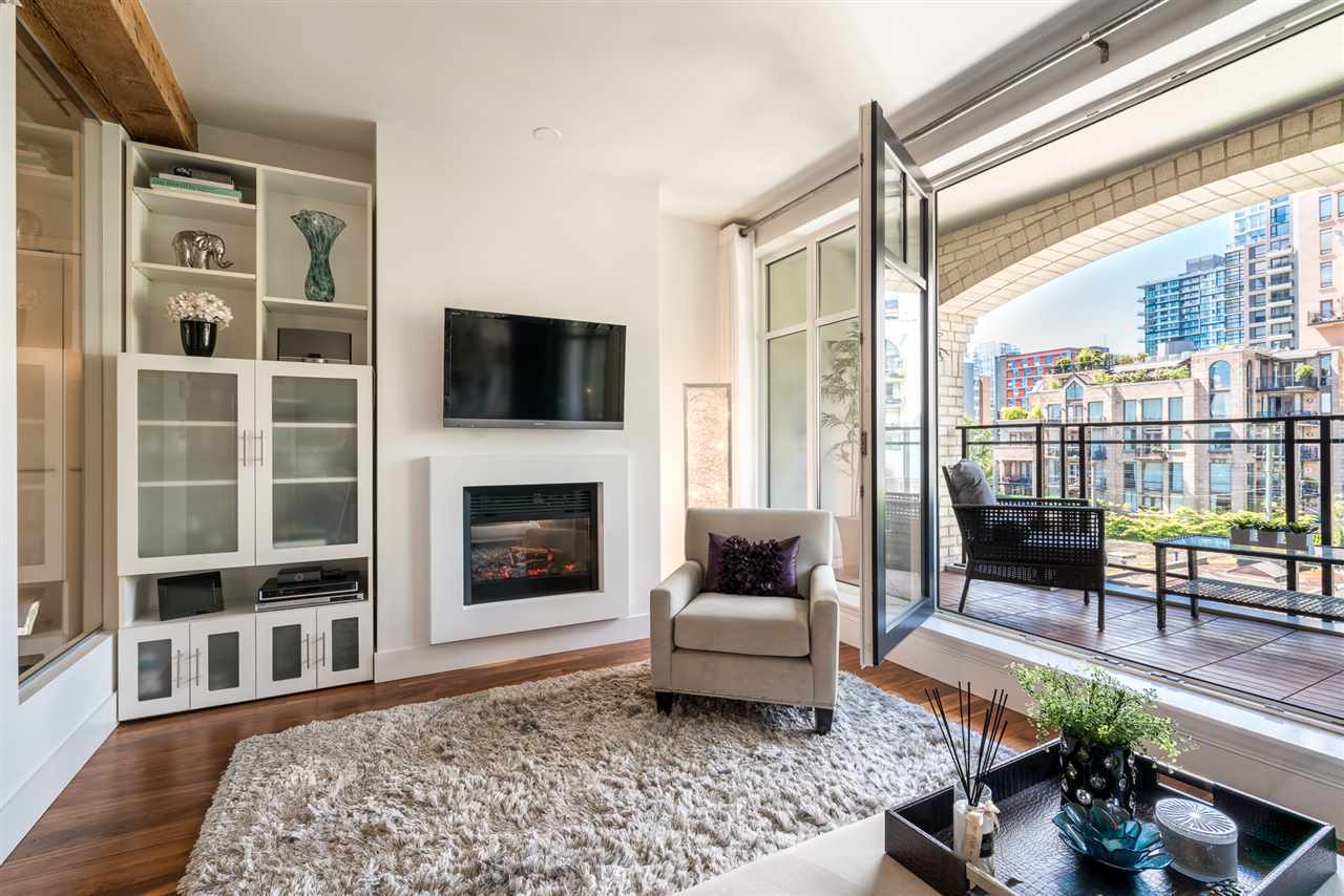 Wall to Wall Euroline Tilt-n-Turn Windows at 507 - 1275 Hamilton Street, Yaletown, Vancouver West